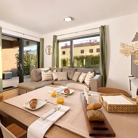 Apartmán Spada Brand New With Garden 3 Min From Beach!