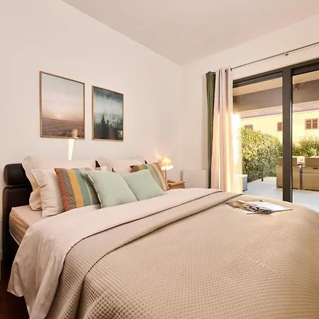 Spada Brand New With Garden 3 Min From Beach! Apartment *