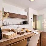 Spada Brand New With Garden 3 Min From Beach! Poreč