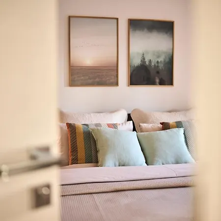 Spada Brand New With Garden 3 Min From Beach! Пореч