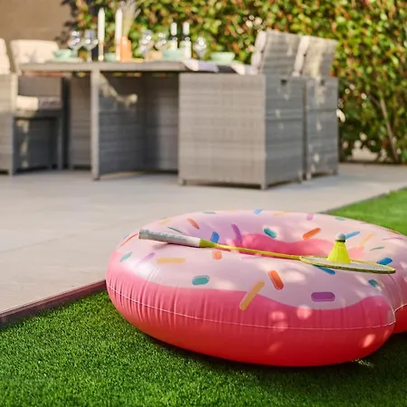 Spada Brand New With Garden 3 Min From Beach! Апартаменты