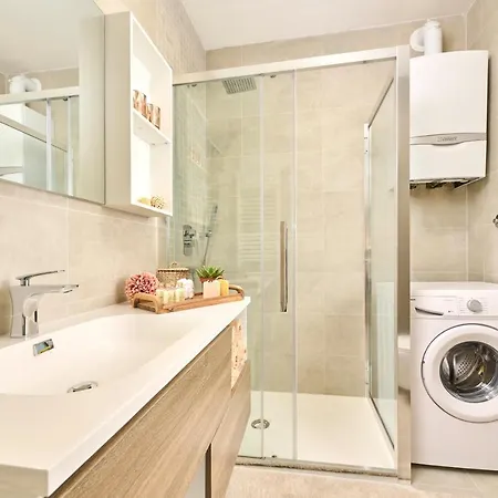 Spada Brand New With Garden 3 Min From Beach! * Пореч
