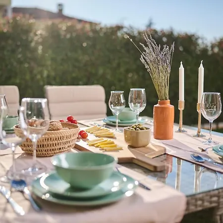 Spada Brand New With Garden 3 Min From Beach! Апартаменты